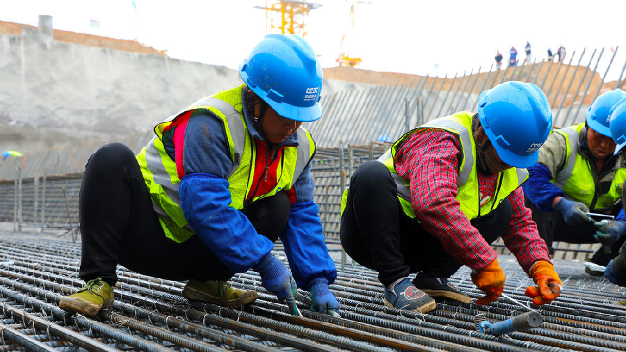今年，山西電建將勇擔央企重責，積極投身可再生能源市場領域，服務美麗中國和生態文明建設。