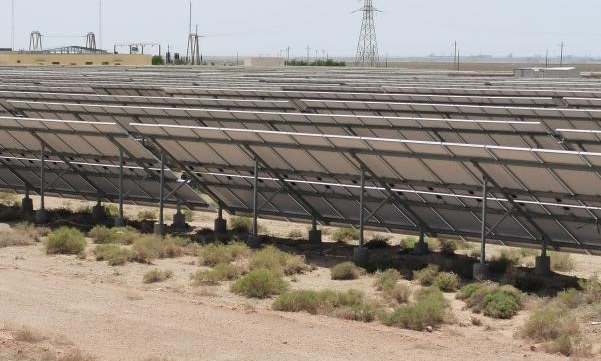 中節能太陽能西北區民勤電站，地處騰格里沙漠和巴丹吉林沙漠之間。電站建成后，植被覆蓋率由5%提升到70%左右，有效改善了周圍的生態環境，為恢復民勤綠洲貢獻了一份力量。