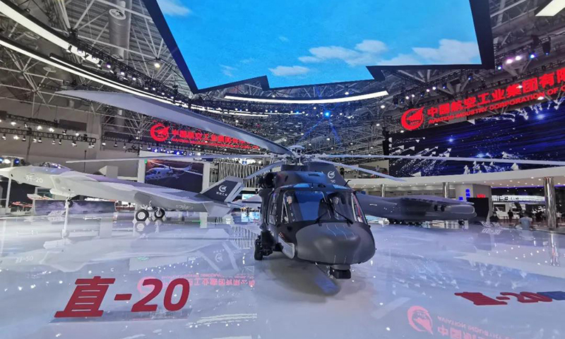 這次布展形式相比往年也有很大創新，整個展館完全打通，顯得更加宏大。