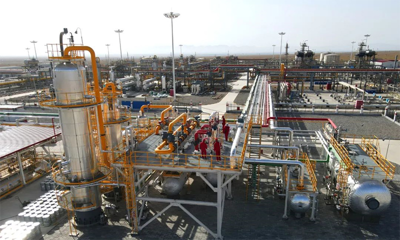 圖為塔里木油田蓄足“底氣”御寒潮保冬供。