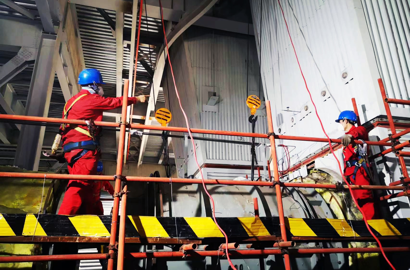 近日，中國能建浙江火電承接的浙能寧夏棗泉電廠2號機C級檢修機組并網(wǎng)發(fā)電，機組運行平穩(wěn)，各項參數(shù)正常。本次檢修進一步提高了機組運行可靠性及運行效率，將為寧夏東部地區(qū)發(fā)展提供堅強的電力保障。