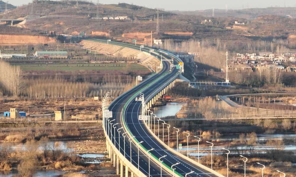 該高速由中國中鐵與河南交投合作投資，中鐵上投負(fù)責(zé)統(tǒng)籌建設(shè)和總包管理，中鐵二院設(shè)計(jì)，中鐵二局、三局、七局、九局、十局、隧道局、廣州局、北京局、上海局參建。