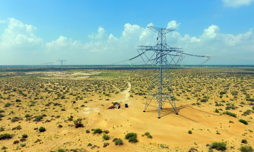 默蒂亞里—拉合爾±660千伏直流輸電工程是中巴經(jīng)濟(jì)走廊能源合作領(lǐng)域唯一的電網(wǎng)項(xiàng)目，為當(dāng)?shù)?317萬(wàn)人提供了穩(wěn)定、優(yōu)質(zhì)的電能，助力當(dāng)?shù)亟?jīng)濟(jì)社會(huì)發(fā)展。