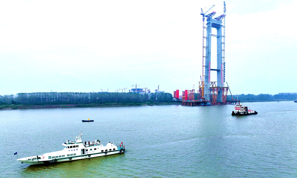 據悉，G3銅陵長江公鐵大橋是貫徹落實長江經濟帶及長三角一體化發展戰略的重點工程，也是銅陵完善綜合交通設施建設、實現跨江發展的重點項目。大橋建成后，對于加強長三角互聯互通、全面推進皖南國際文化旅游示范區建設、加快實現區域經濟協調發展、構建現代化綜合交通運輸體系具有重要意義。