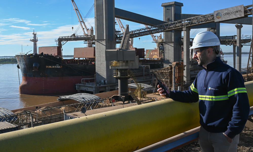 中糧國際在提布斯港裝載首船“零毀林”大豆產(chǎn)品。