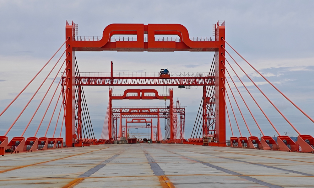 據悉，濟濱高鐵建成通車后，將徹底結束濟南濟陽、商河和濱州主城區、惠民不通高鐵的歷史，實現京滬高鐵輔助通道與京滬高鐵互聯互通，對于優化全省高速鐵路網布局、帶動濟南新舊動能轉換起步區建設、推動沿線經濟社會高質量發展具有重要意義。