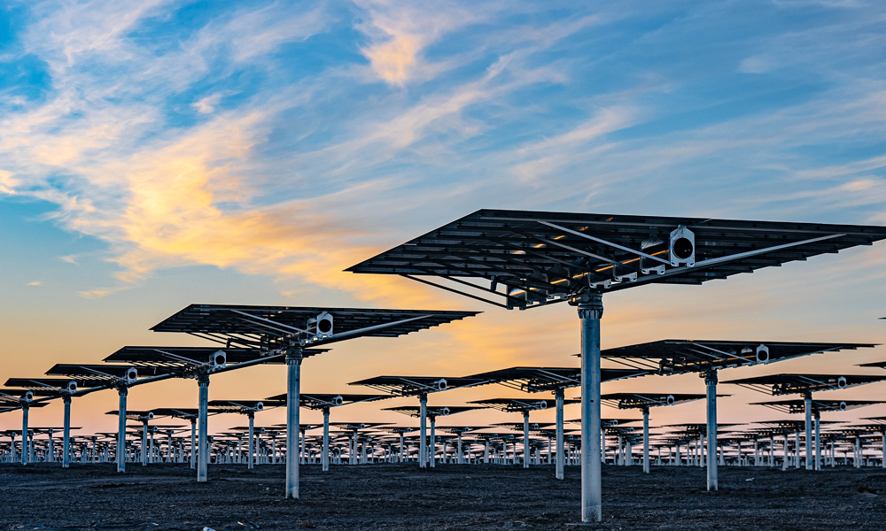 中國綠發甘肅金塔多能互補基地項目于2022年7月5日被納入國家第二批以沙漠、戈壁、荒漠地區為重點的大型風電光伏基地建設項目清單。