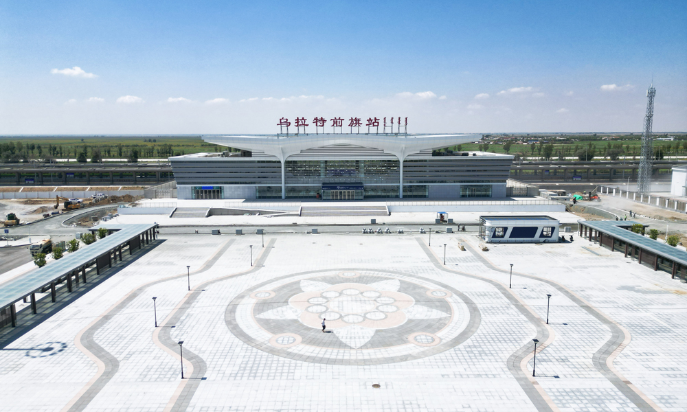 據悉，包銀高鐵包惠段計劃年內開通運營，屆時我國“八縱八橫”高速鐵路網京蘭通道將全線貫通，包頭至銀川的列車運行時間將從最快6小時縮短至3小時之內，成為西北地區最便捷的進京通道。