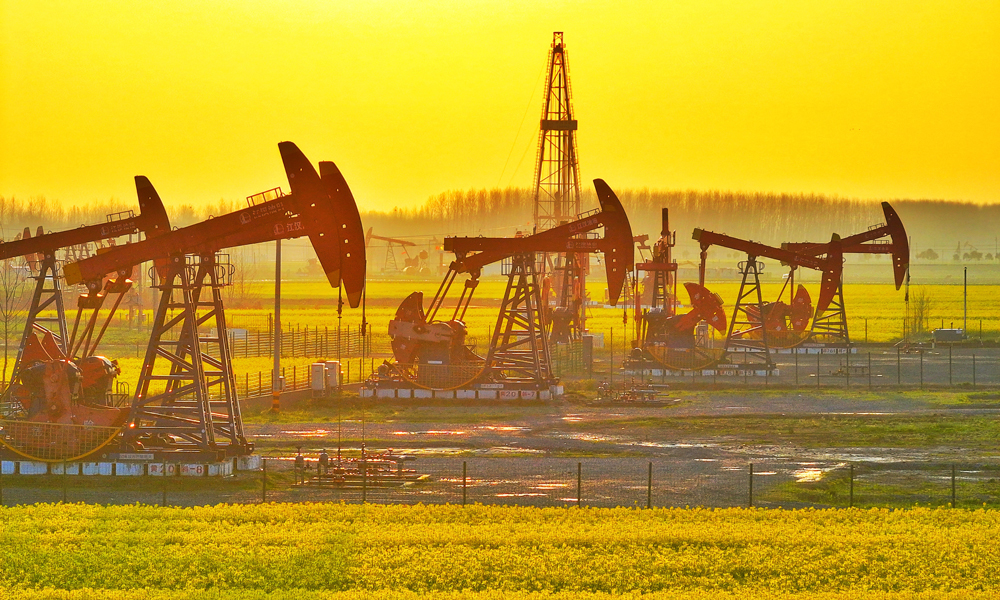 江漢油田潭口油區(qū)開發(fā)現(xiàn)場(chǎng)。