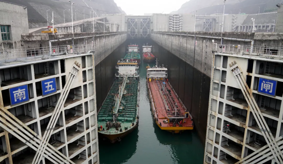 頭條22.png 頭條22.png