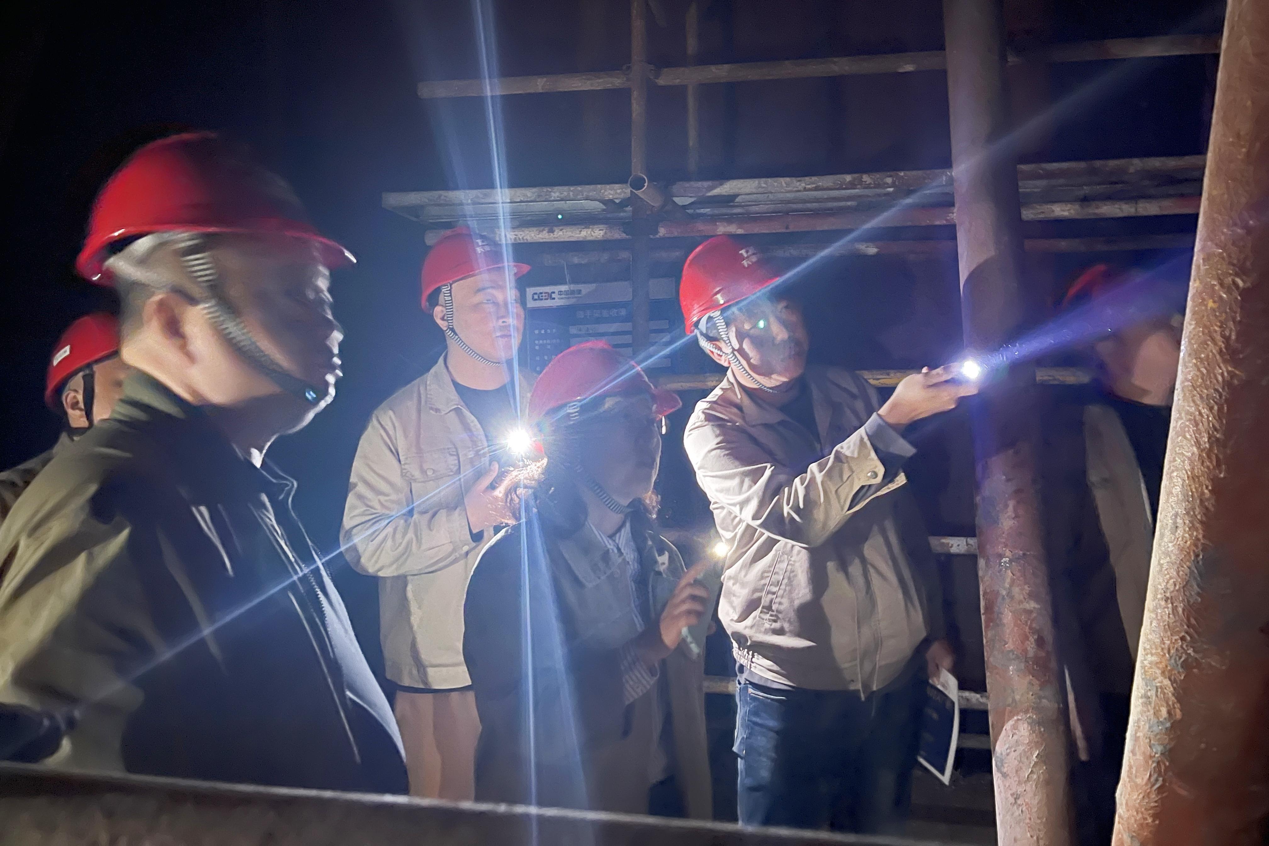 b5b804ac33db4367a48304300258b481.jpg b5b804ac33db4367a48304300258b481.jpg