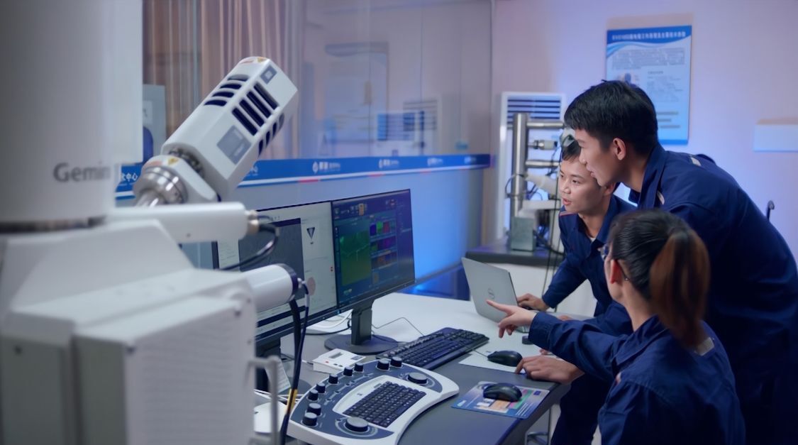 柳鋼把科技創(chuàng)新作為破題高質量轉型發(fā)展的“金鑰匙”。柳鋼供圖.jpg 柳鋼把科技創(chuàng)新作為破題高質量轉型發(fā)展的“金鑰匙”。柳鋼供圖.jpg