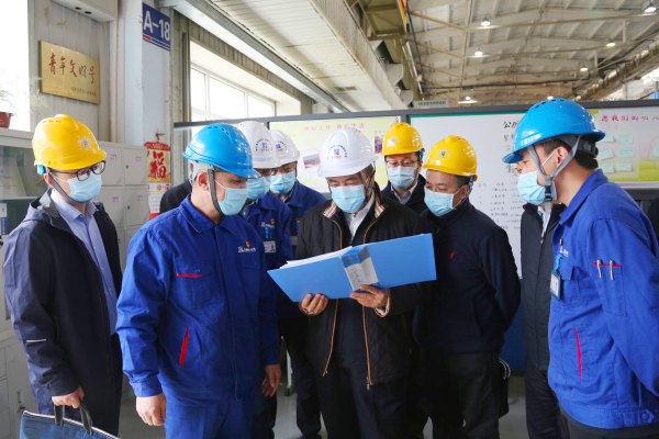 曹志安到所屬企業(yè)調(diào)研“三級(jí)書(shū)記抓質(zhì)量”落實(shí)情況時(shí)強(qiáng)調(diào):要一張藍(lán)圖繪到底 久久為功抓落實(shí).jpg